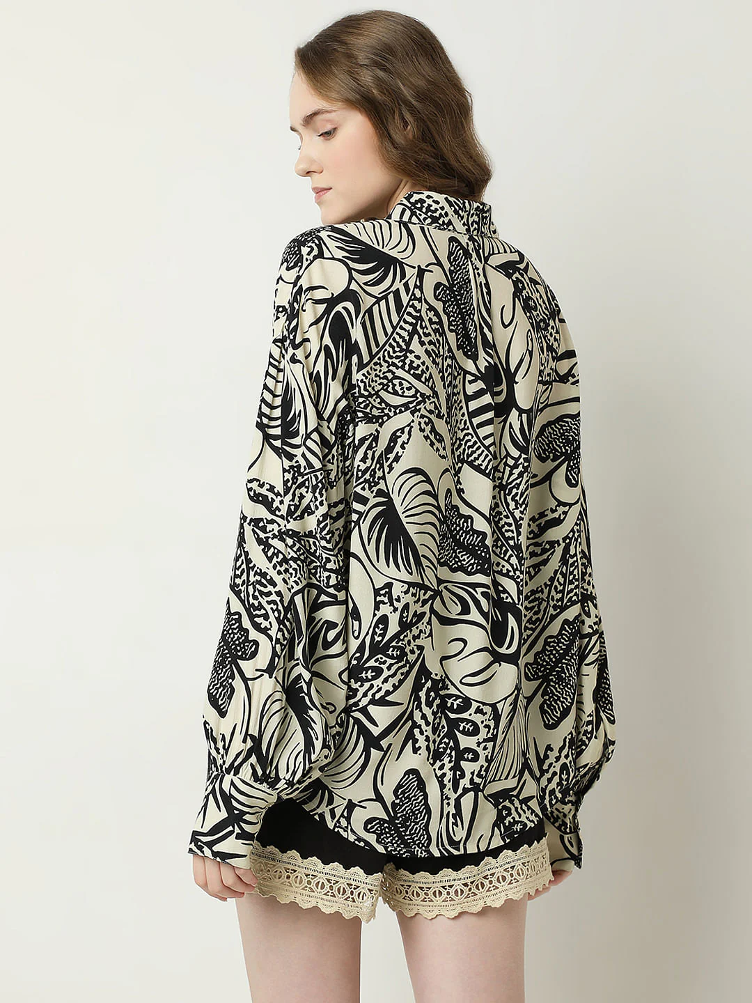Black & White Printed Shirt - Image 4