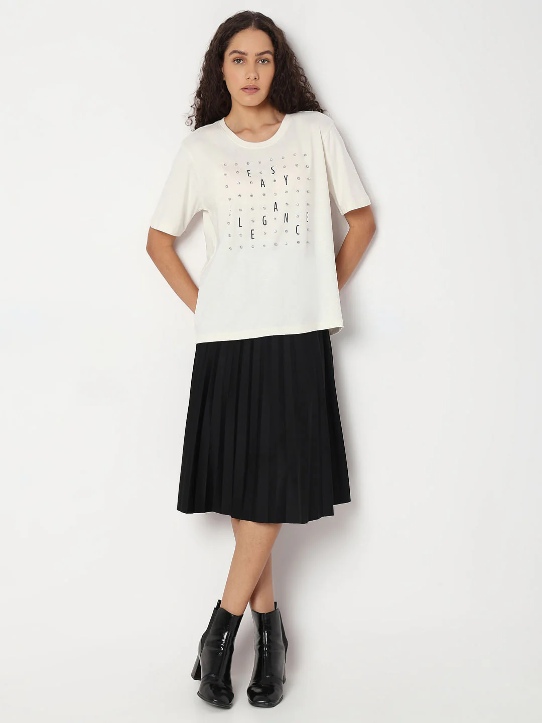 White Rhinestone Detail T-Shirt - Image 5