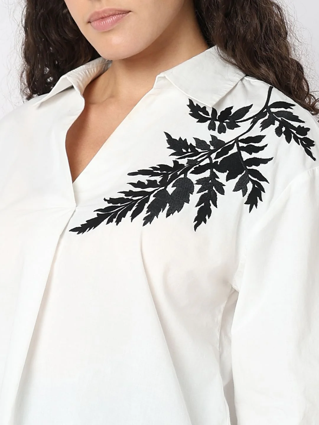 White Embroidered Print Top - Image 8