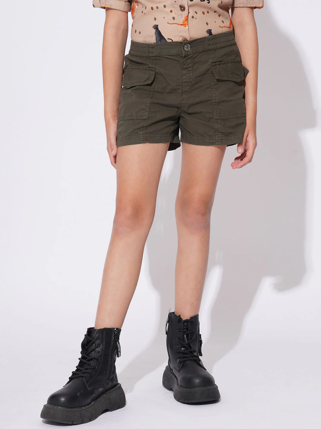 Girls Green Shorts - Image 2