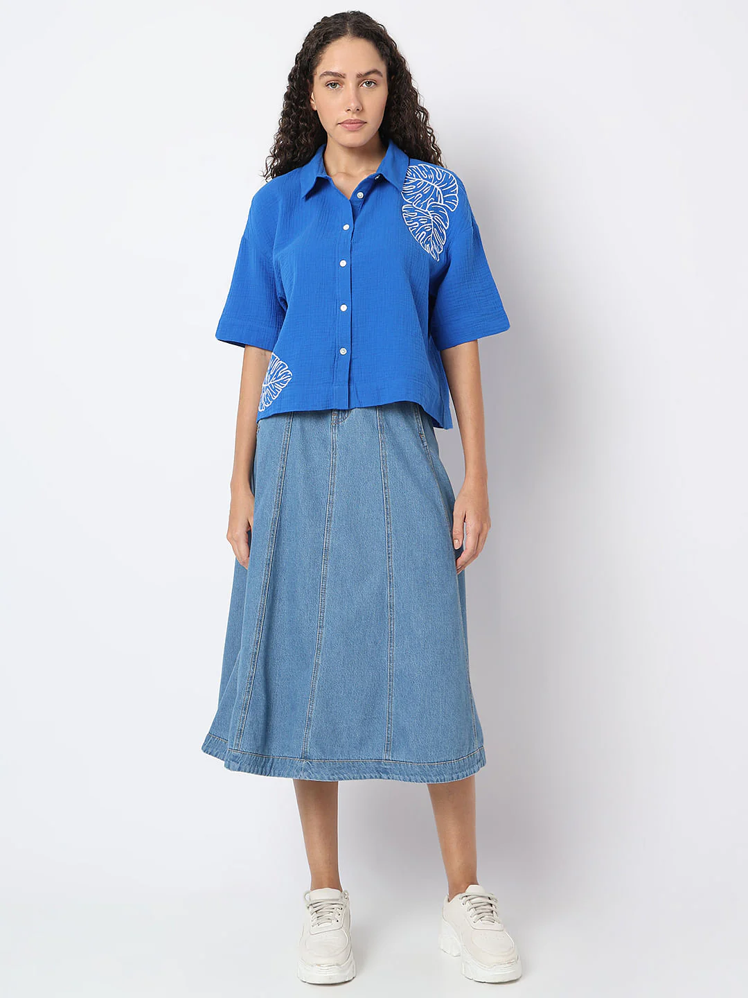 Blue Floral Crinkle Weave Shirt - Image 5