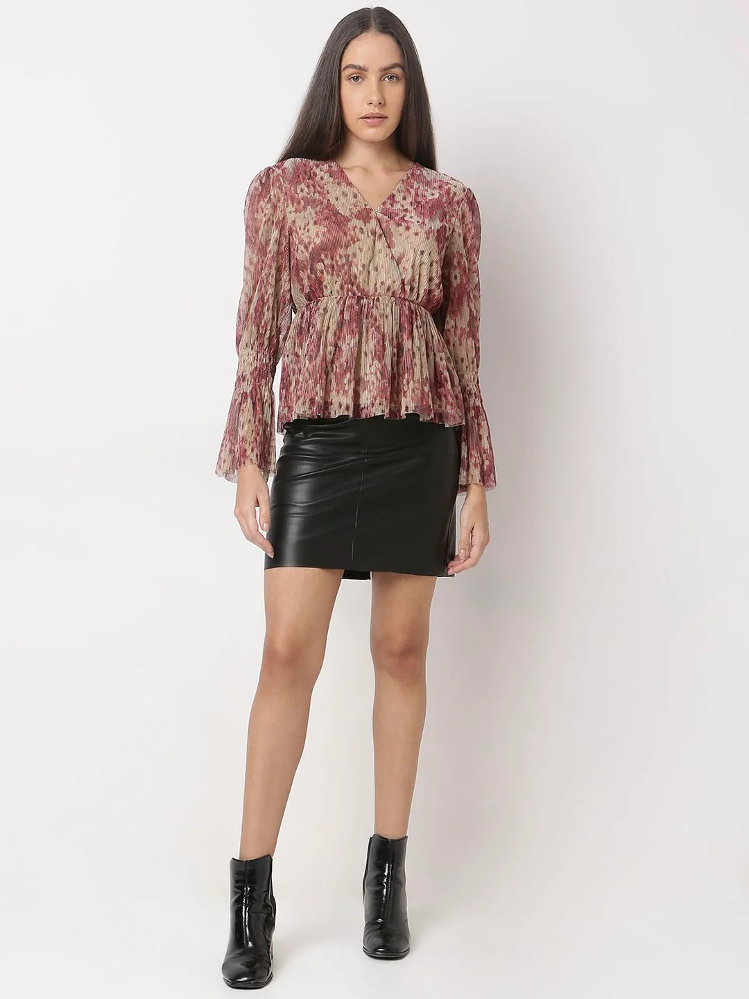 Beige V-Neckprinted Top - Image 5