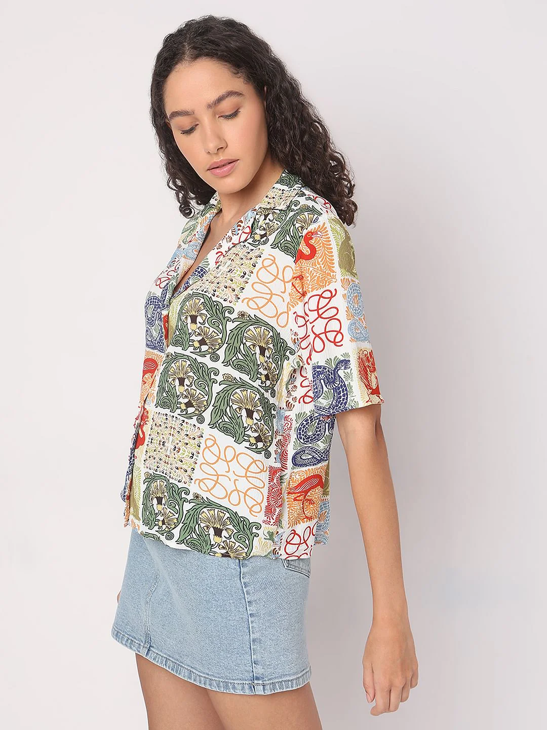 Green Abstract Print Shirt - Image 3