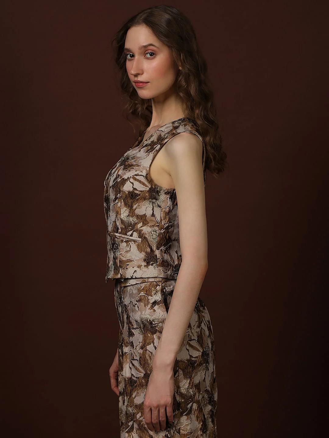 Gold Floral Jaquard Waistcoat - Image 3