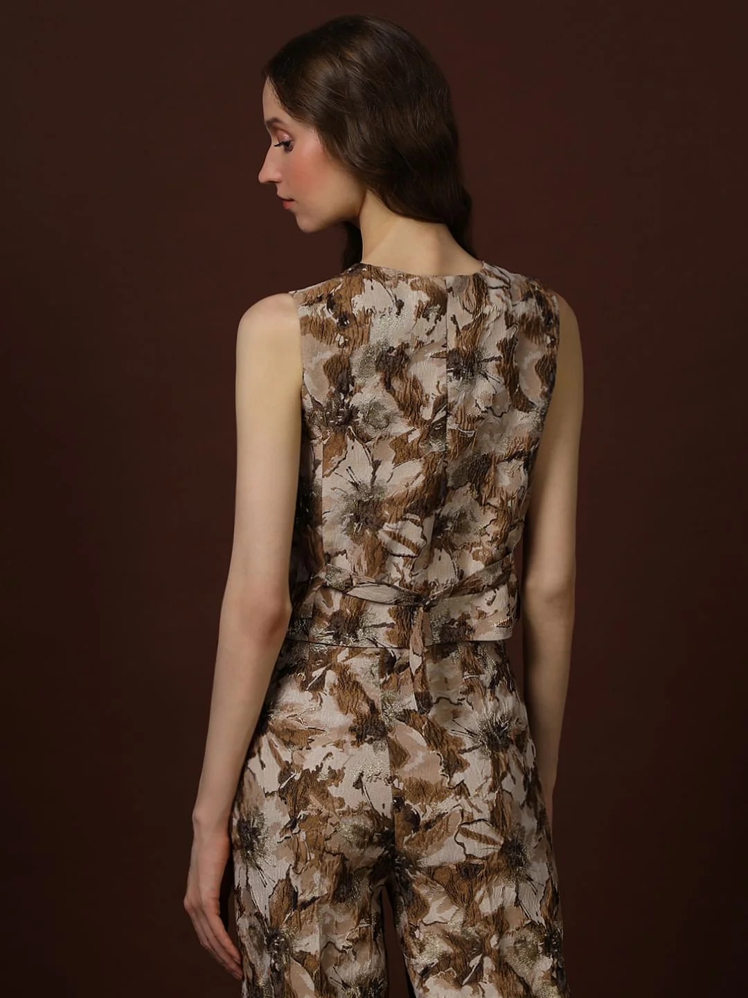 Gold Floral Jaquard Waistcoat - Image 4