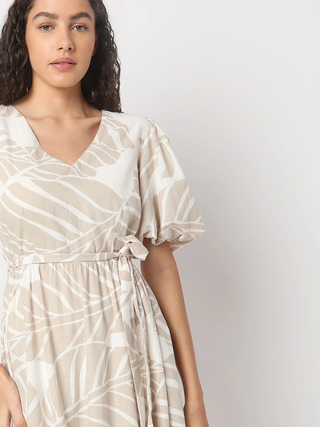 Off-White Printed Midi Dress - Image 5