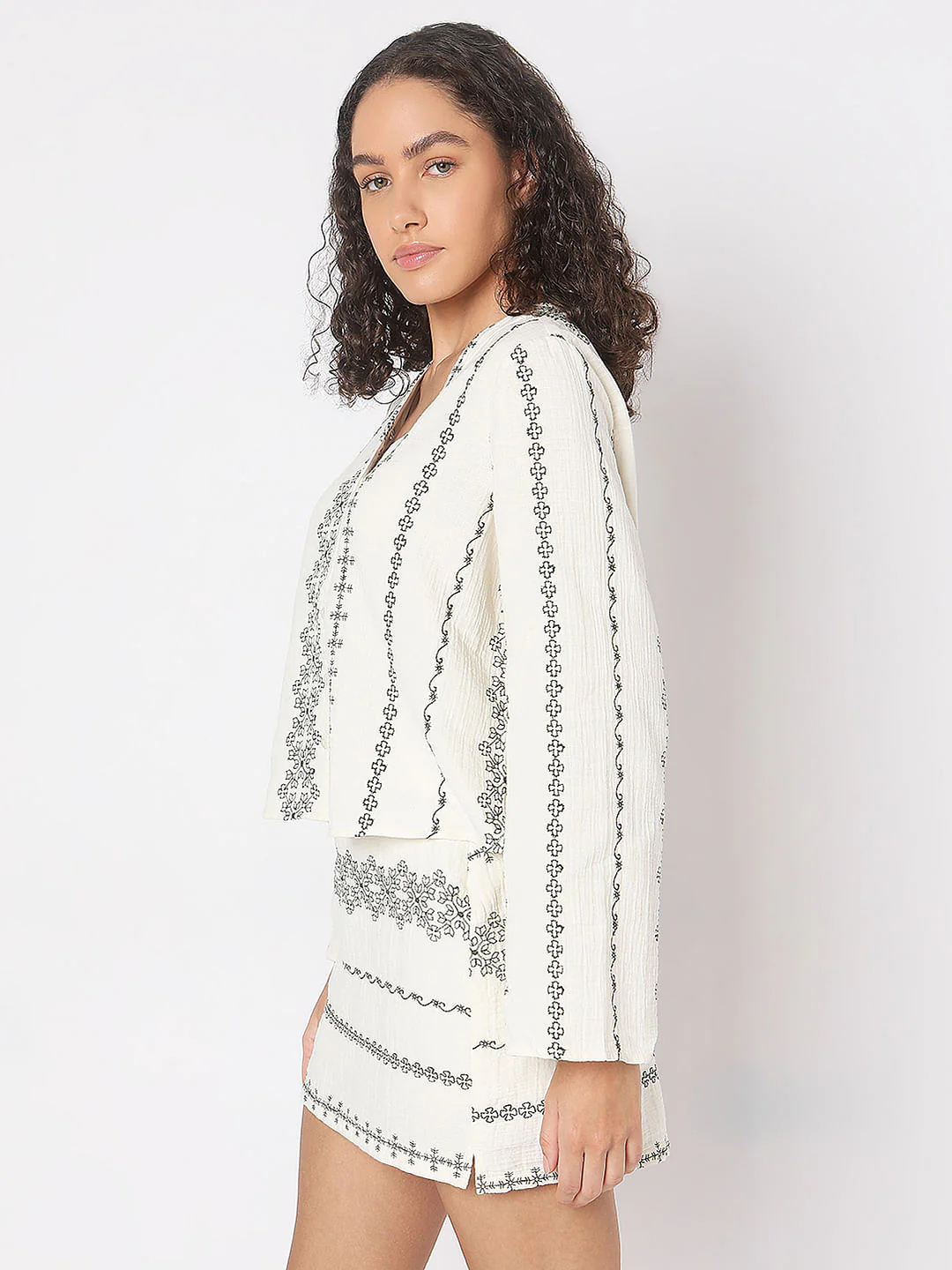 Off-White Printed Co-Ord Set Top - Image 3