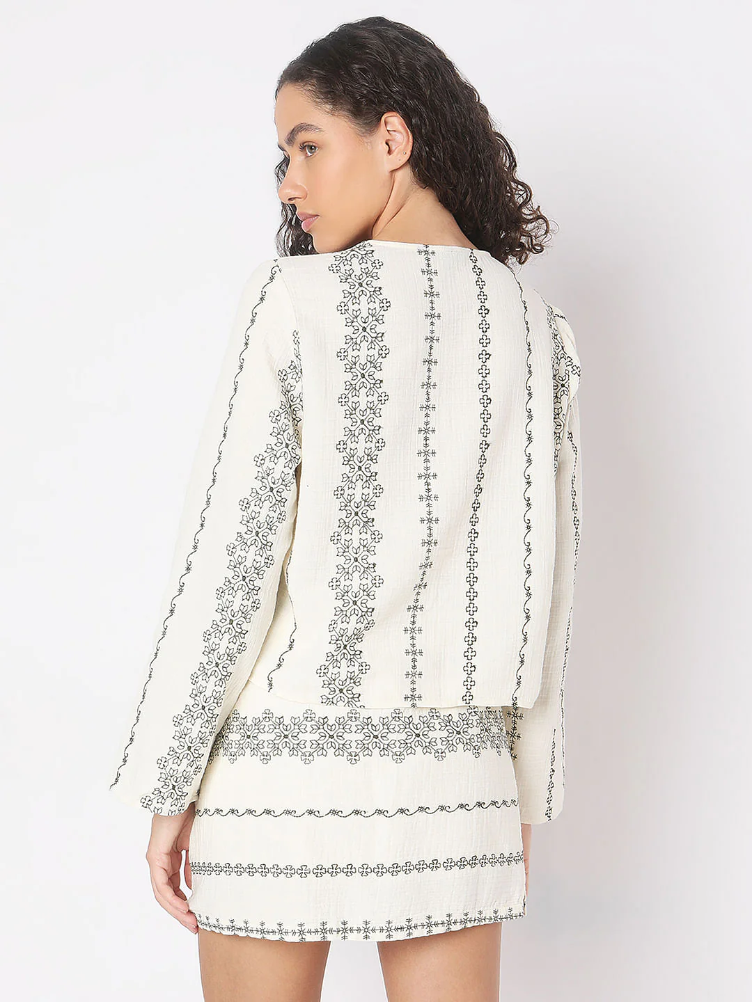Off-White Printed Co-Ord Set Top - Image 4