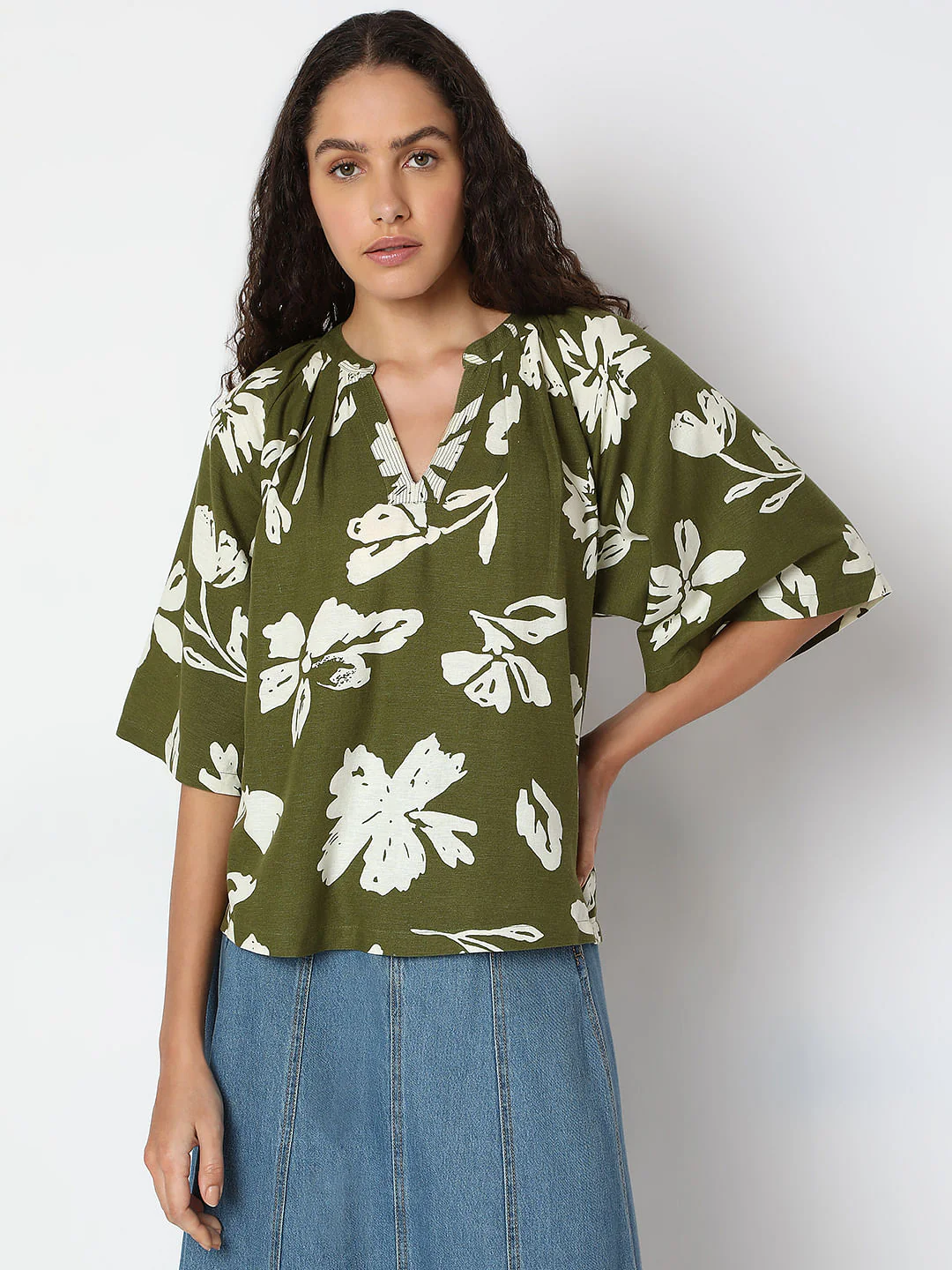 Green Floral Relaxed Sleeves Top - Image 2