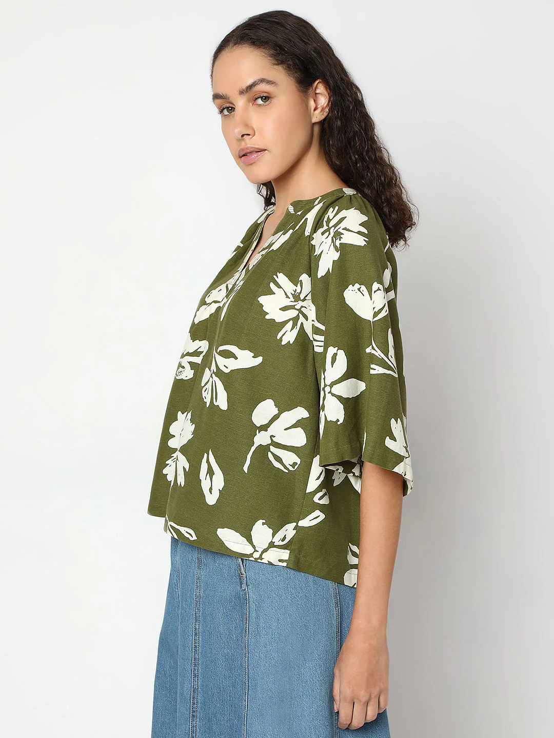 Green Floral Relaxed Sleeves Top - Image 3