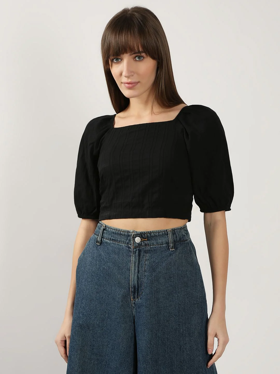 Black Fitted Crop Top - Image 2