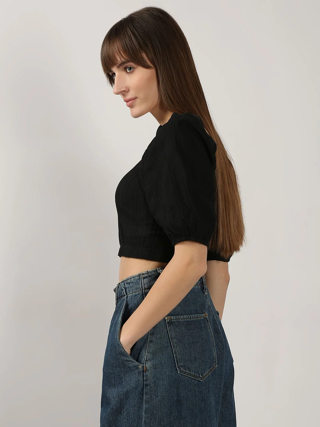 Black Fitted Crop Top - Image 3