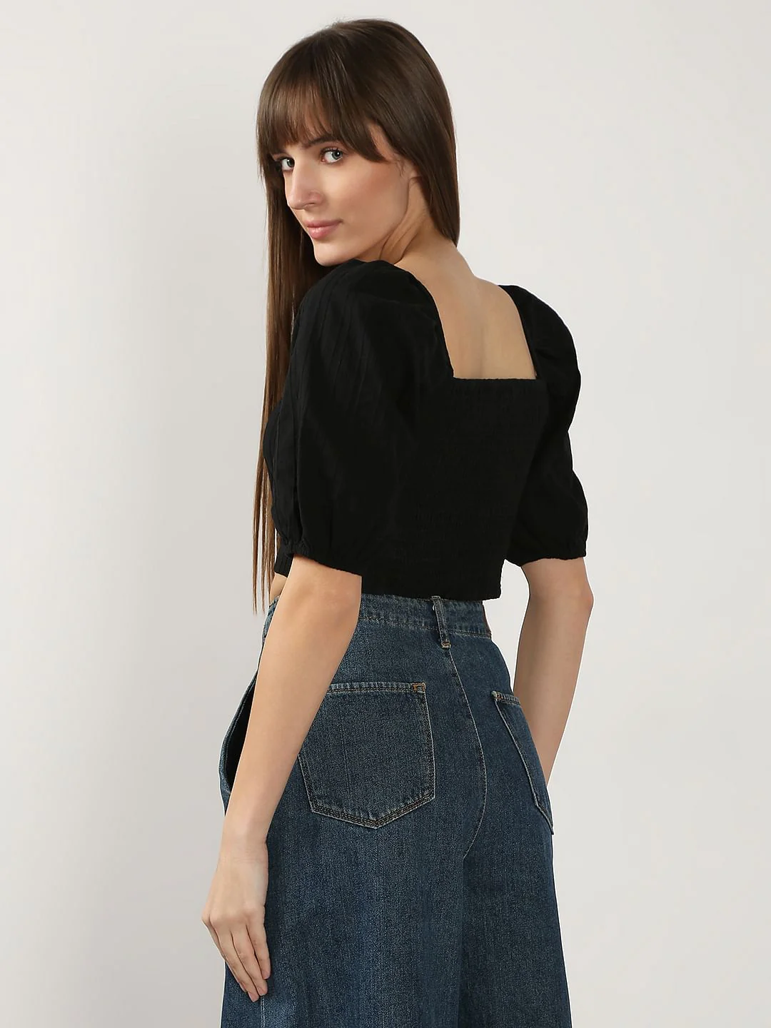 Black Fitted Crop Top - Image 4
