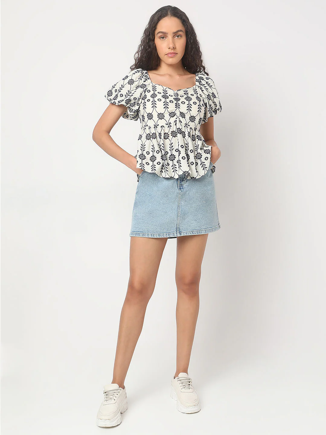 Off-White Embroidered Top - Image 5