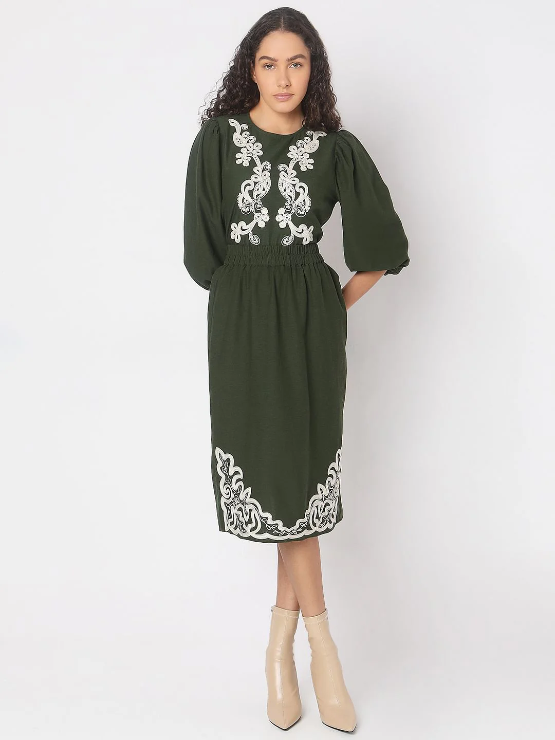 Green Embroidered Co-Ord Set Skirt - Image 5