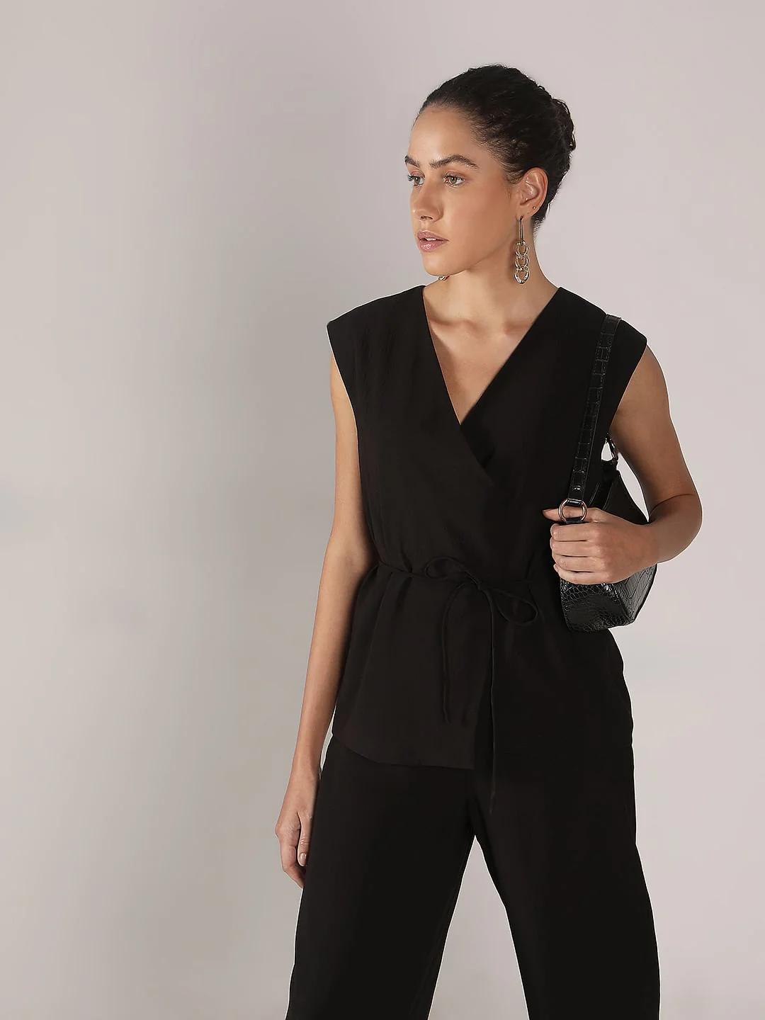 Black Sleeveless Vest Top