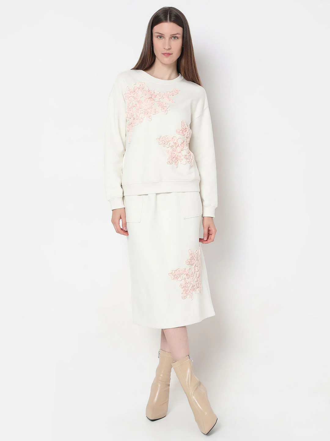 White Floral Co-Ord Set Sweatshirt - Image 5