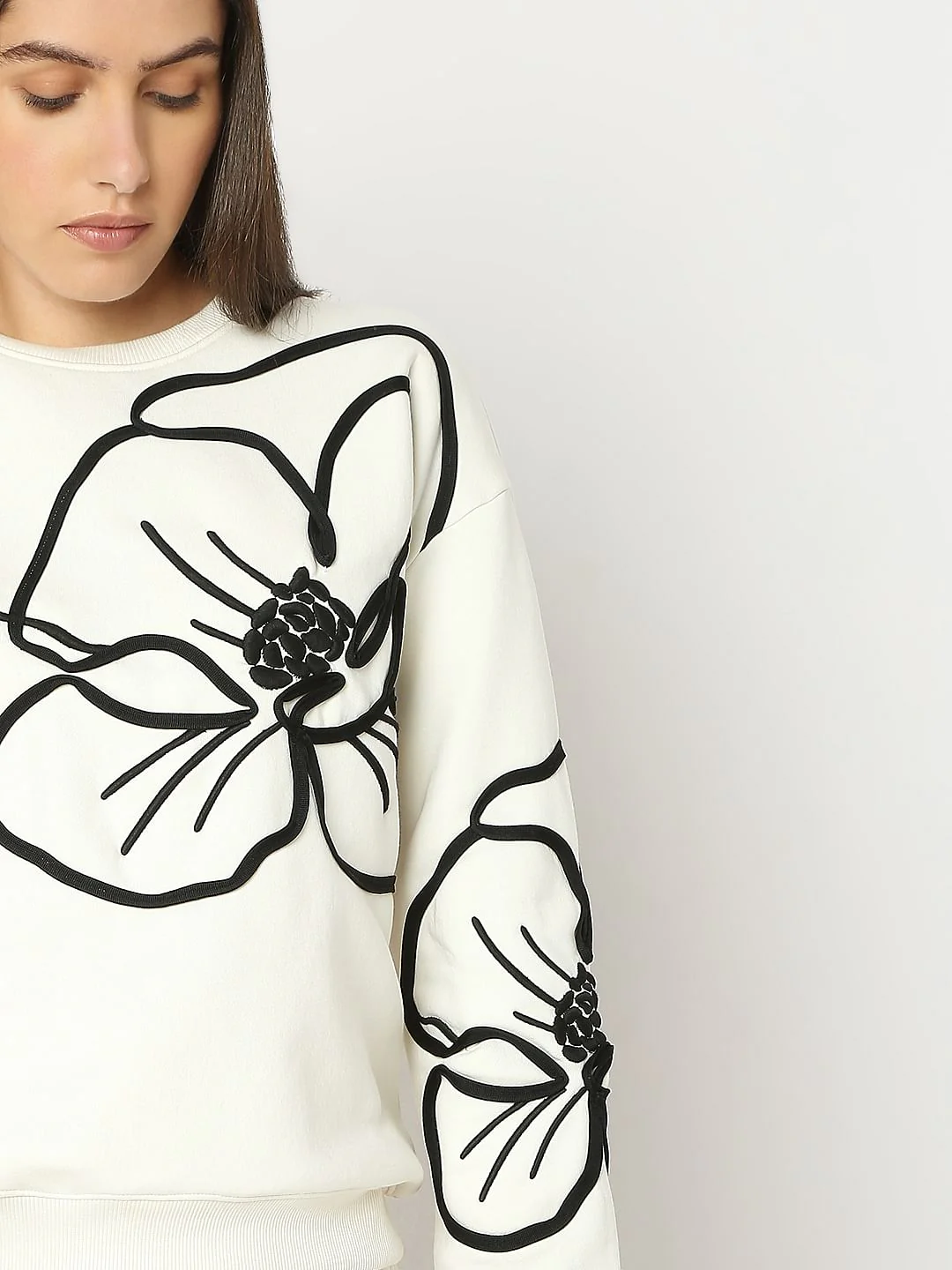 White Flower Embroidery Sweatshirt - Image 6