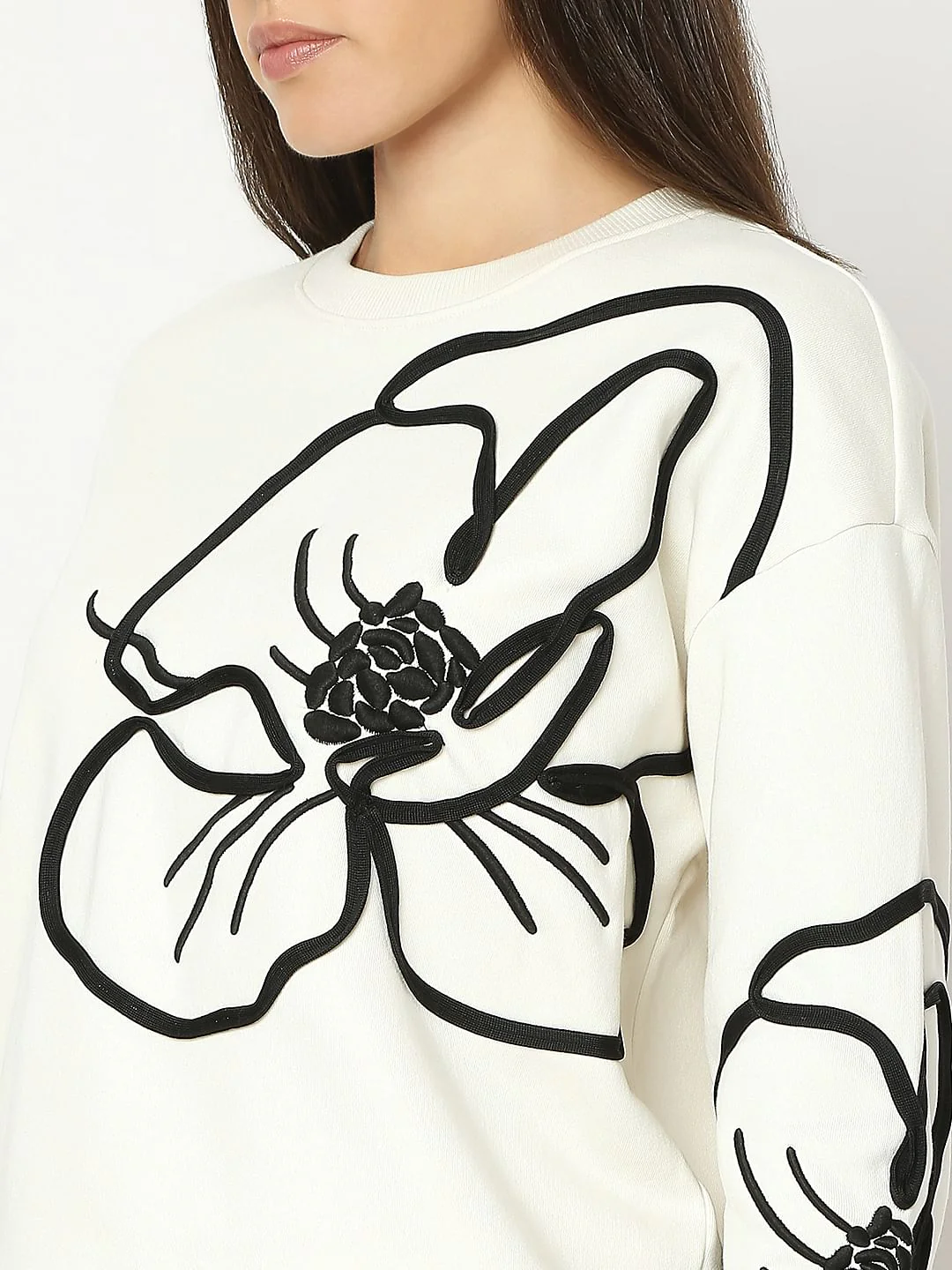 White Flower Embroidery Sweatshirt - Image 8