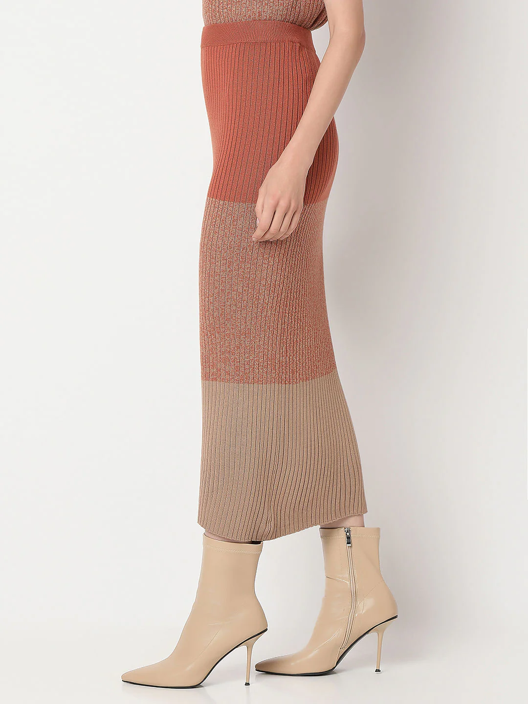 Beige Colourblocked Knitted Co-Ord Set Skirt - Image 3