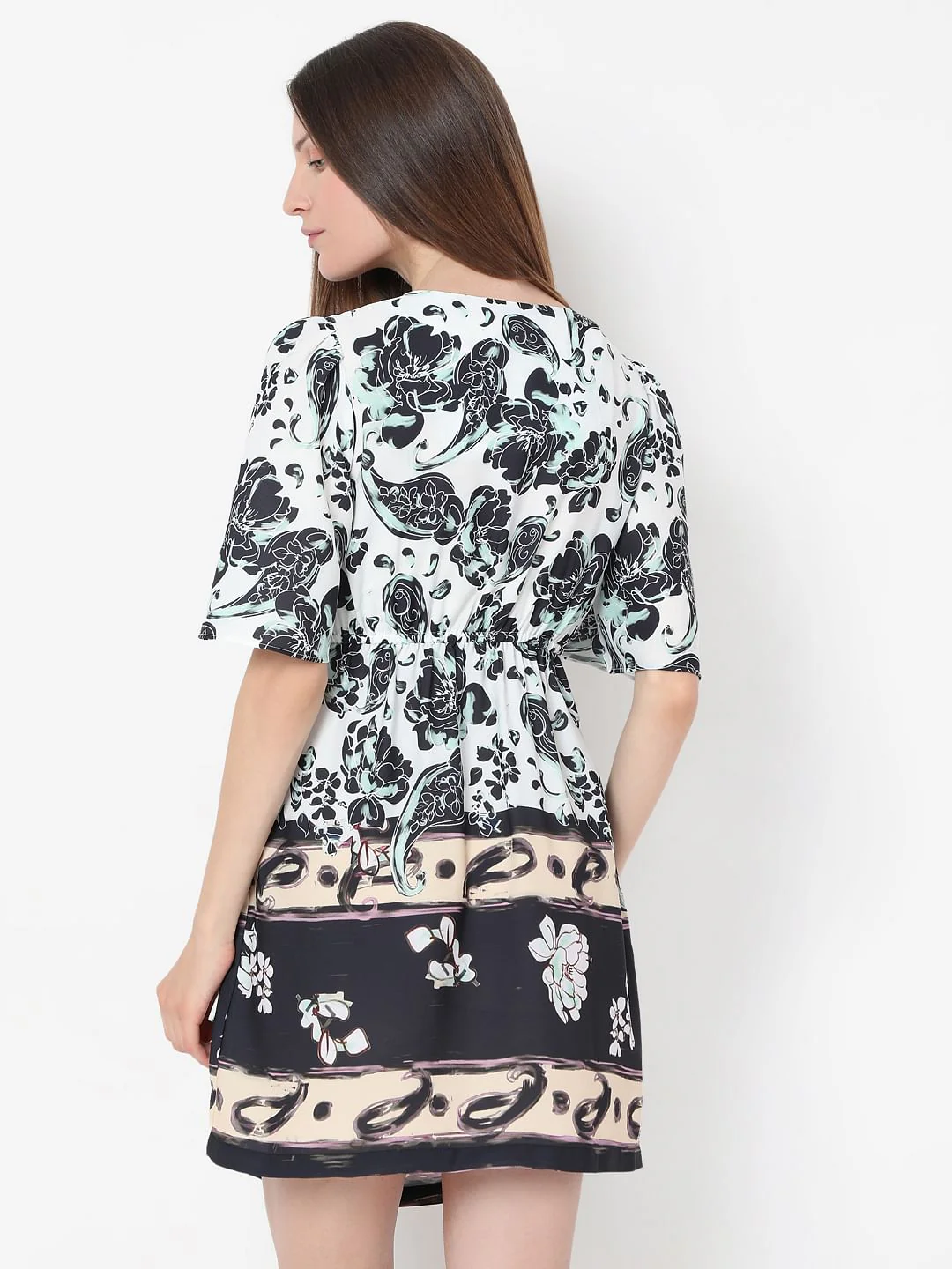 Black & White Printed Wrap Dress - Image 4