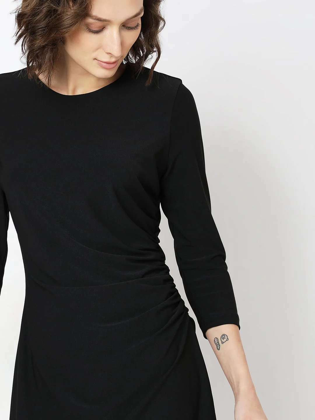 Black Round Neck Mini Dress - Image 6