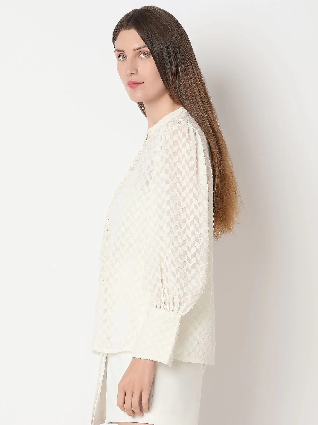 Off-White Textured Shirt - Image 3