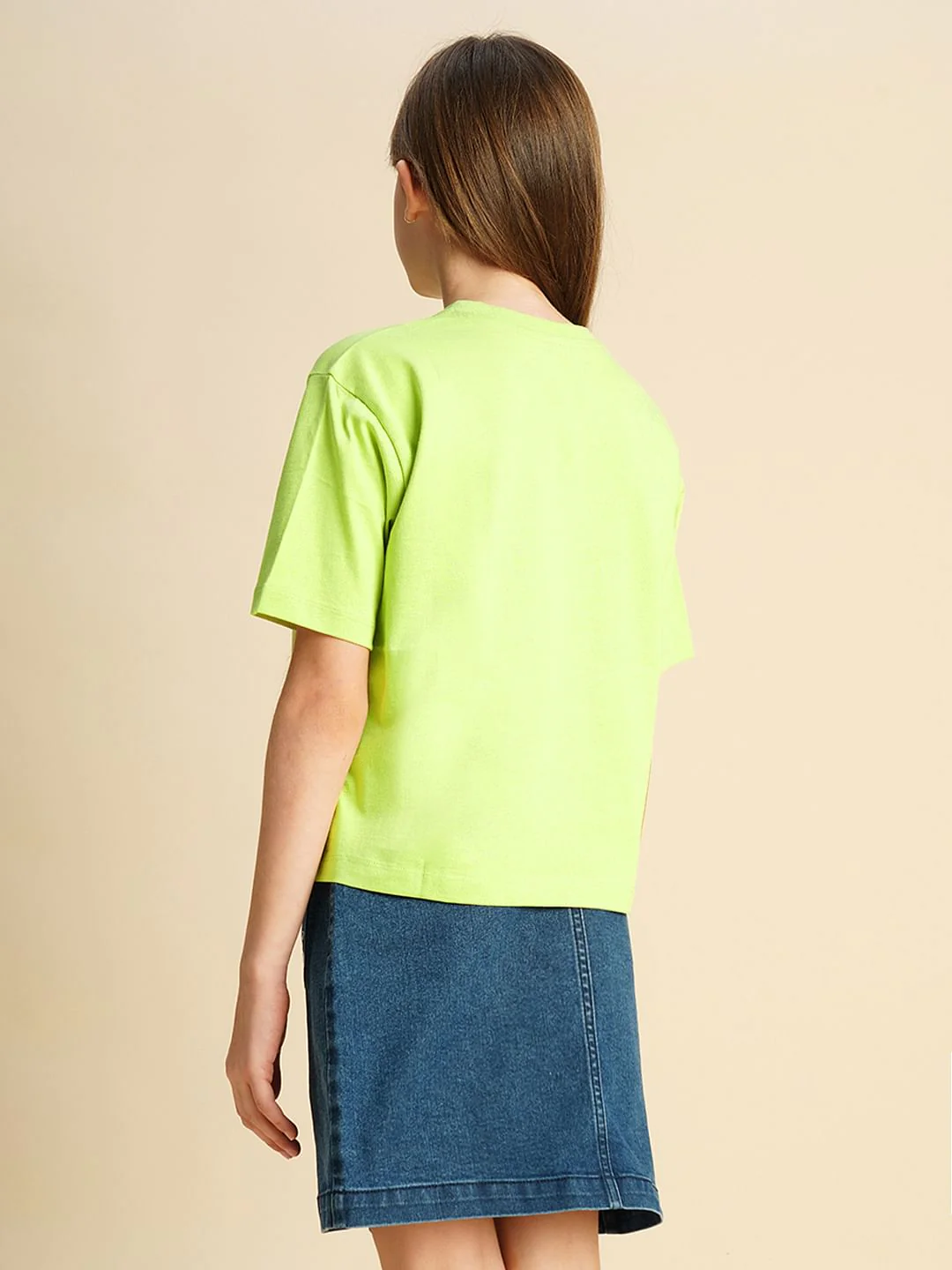Girls Green Cut-Out Window Graphic T-Shirt - Image 3