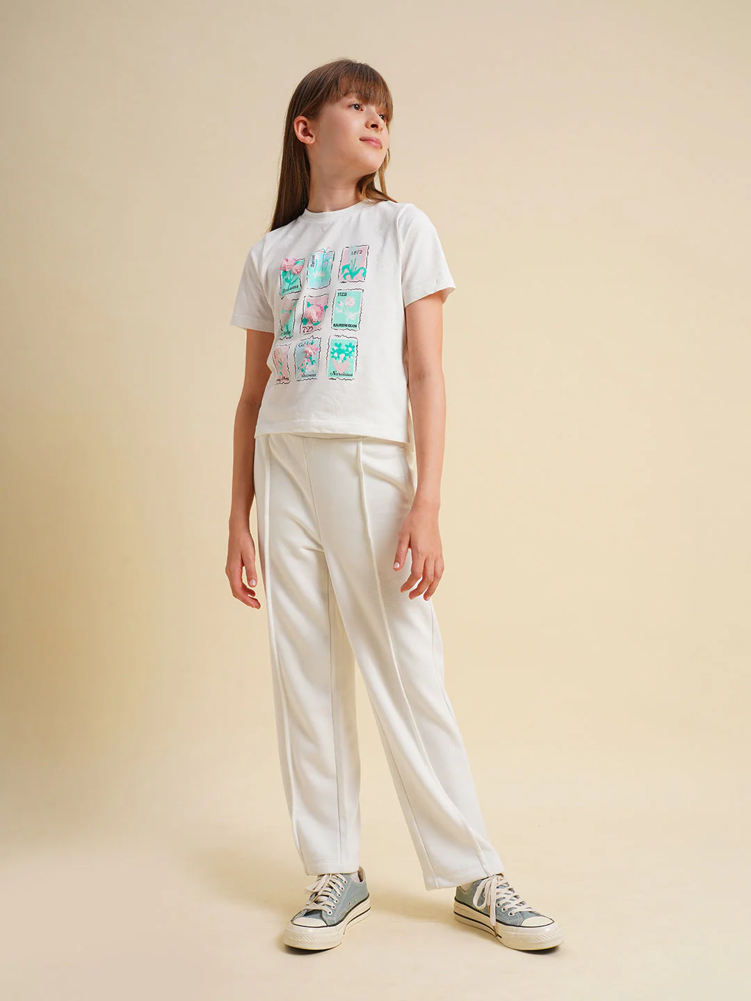 Girls White Floral Printed Cotton T-shirt - Image 5