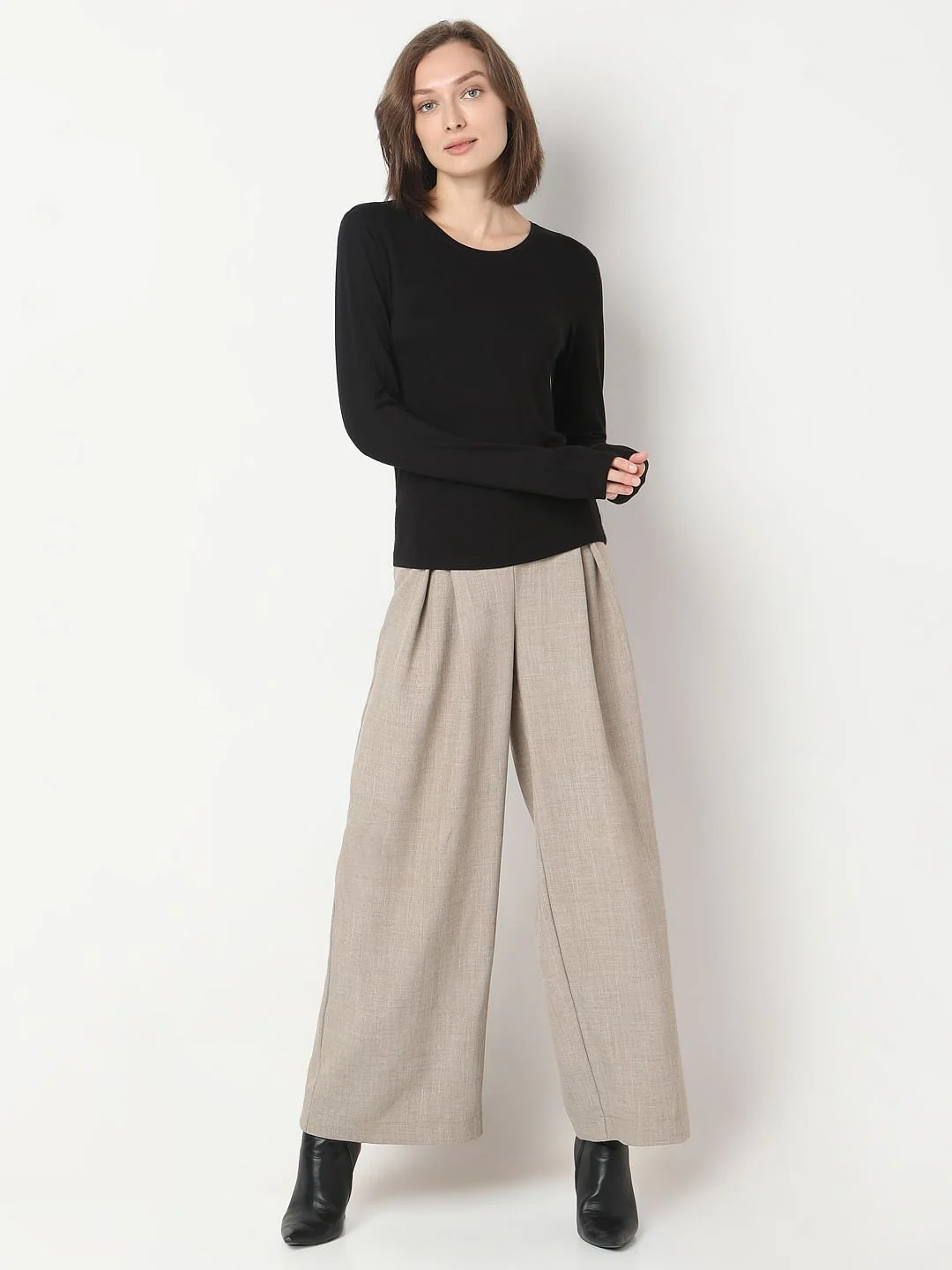 Black O-Neck Top - Image 5