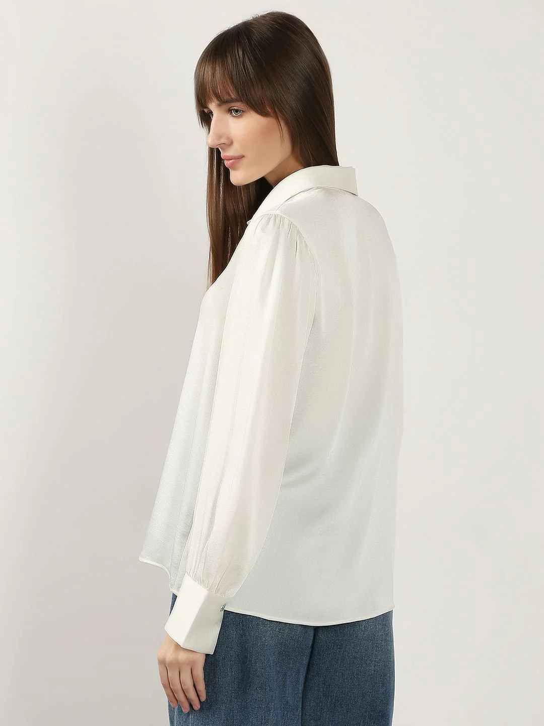 White Shirt - Image 4