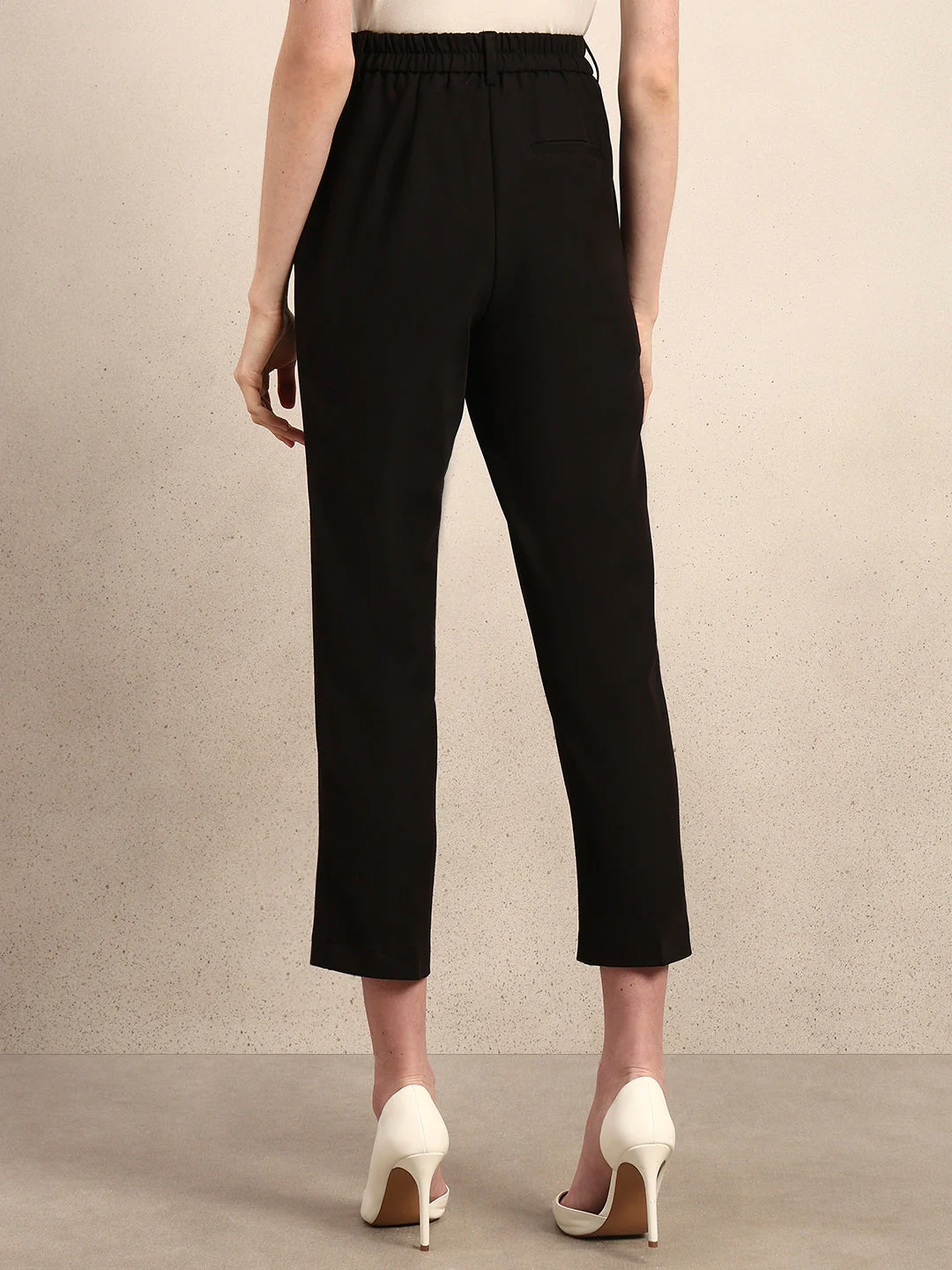 Cropped Slim Fit Tailored Pants - Image 4