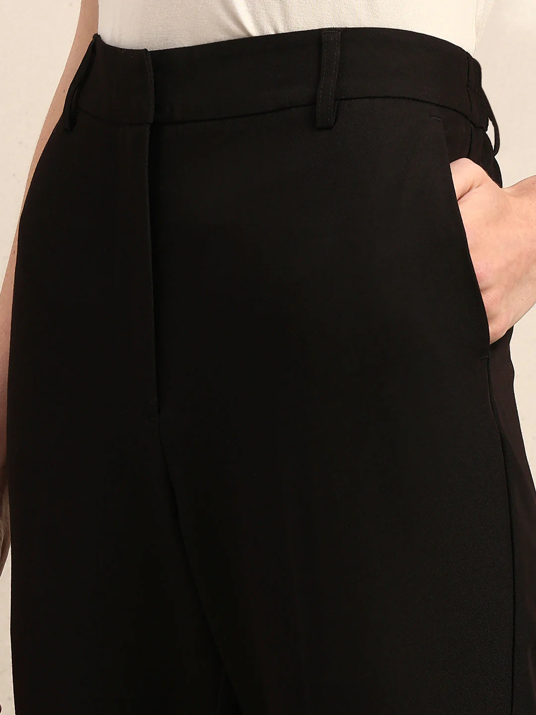 Cropped Slim Fit Tailored Pants - Image 8