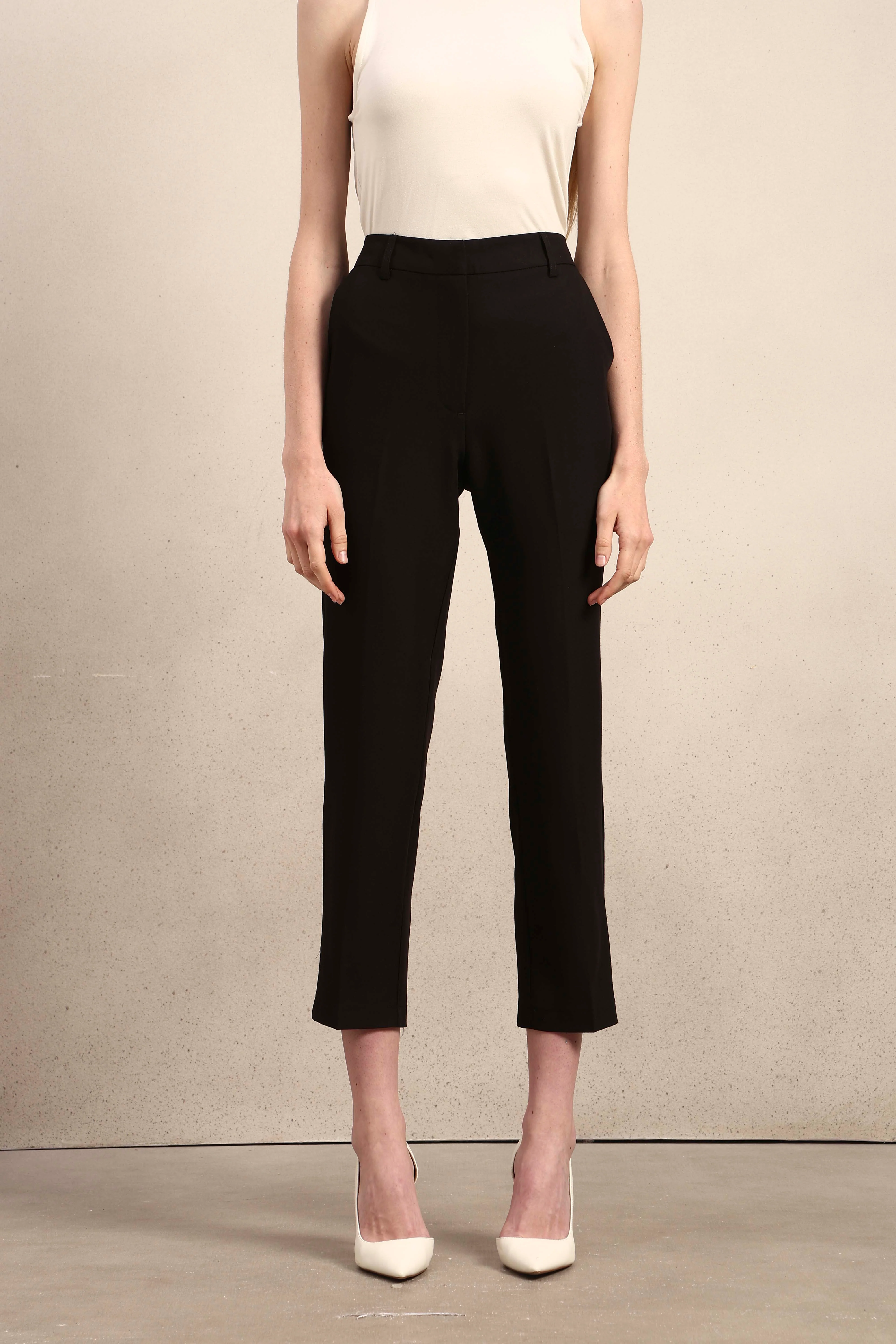 Cropped Slim Fit Tailored Pants - Image 9