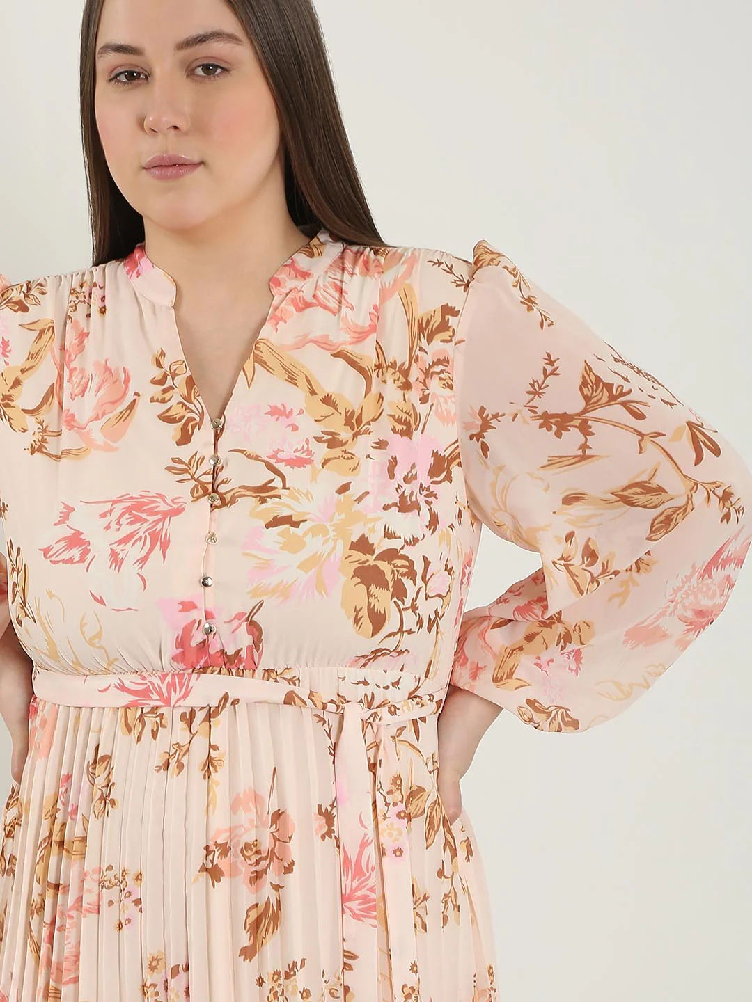 Vero Moda Curve Peach Floral Midaxi Pleated Dress - Image 5