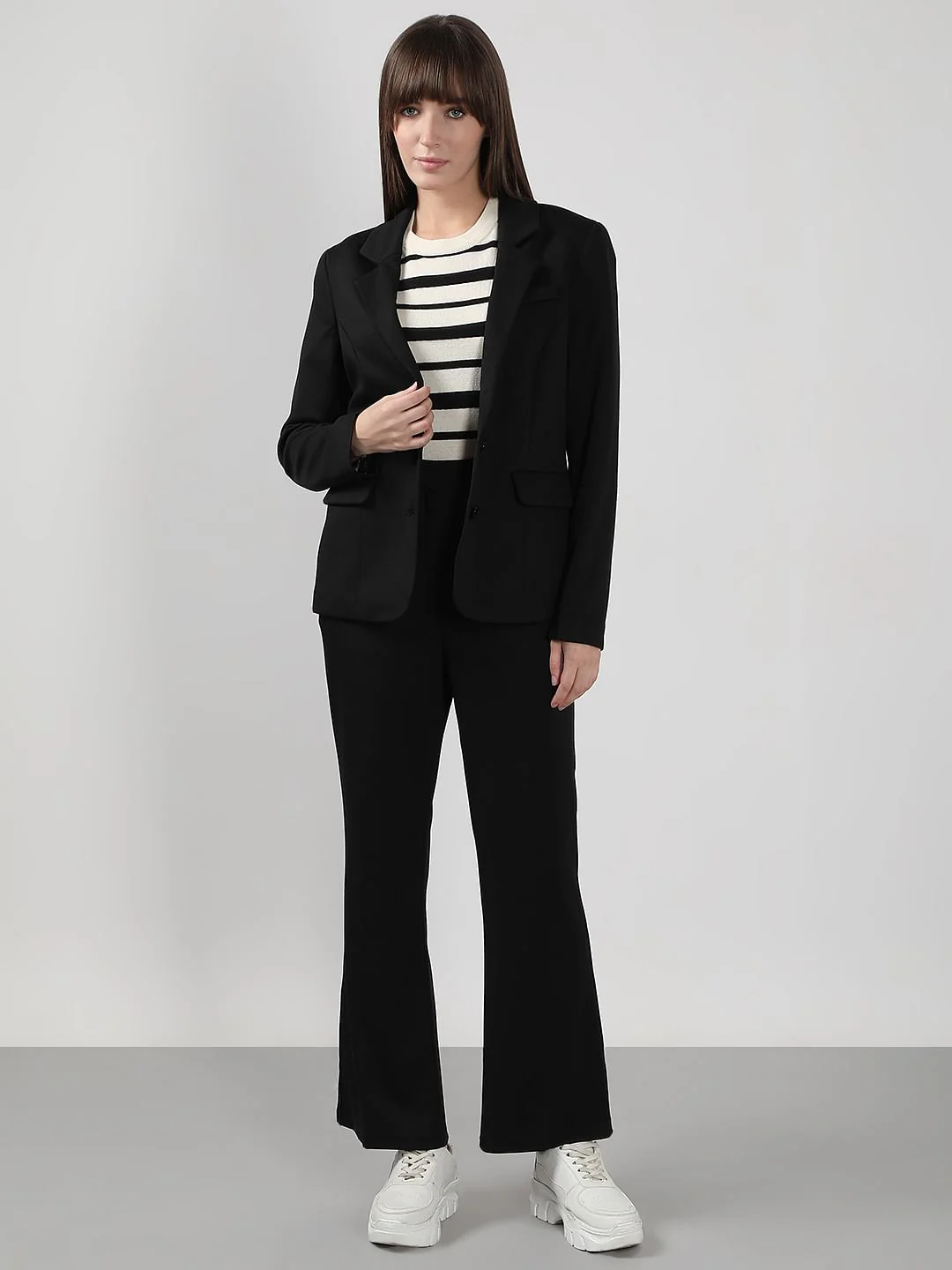 Black Tailored Blazer - Image 5