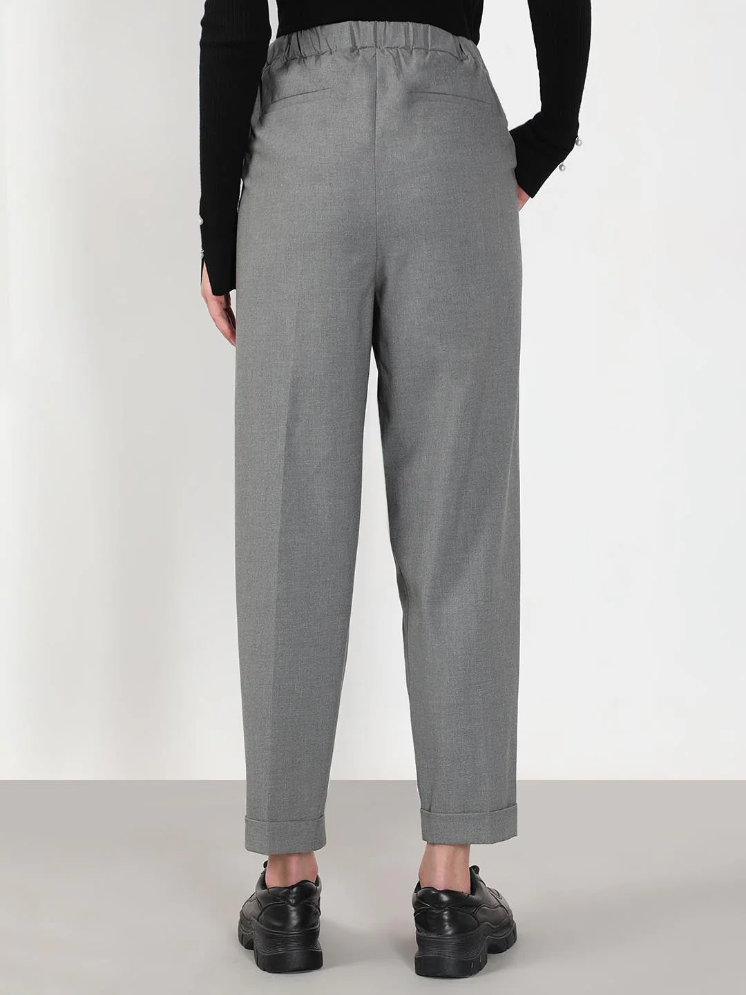 Vero Moda Light Grey Tapered Fit Pants - Image 3
