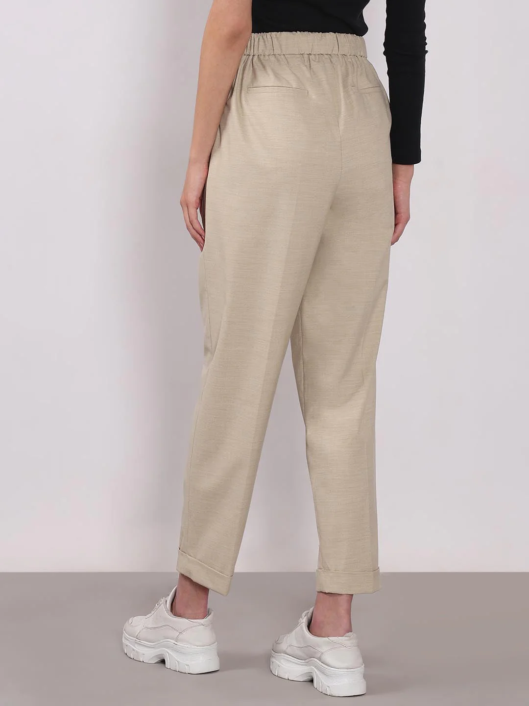 Vero Moda Beige Tapered Fit Pants - Image 3