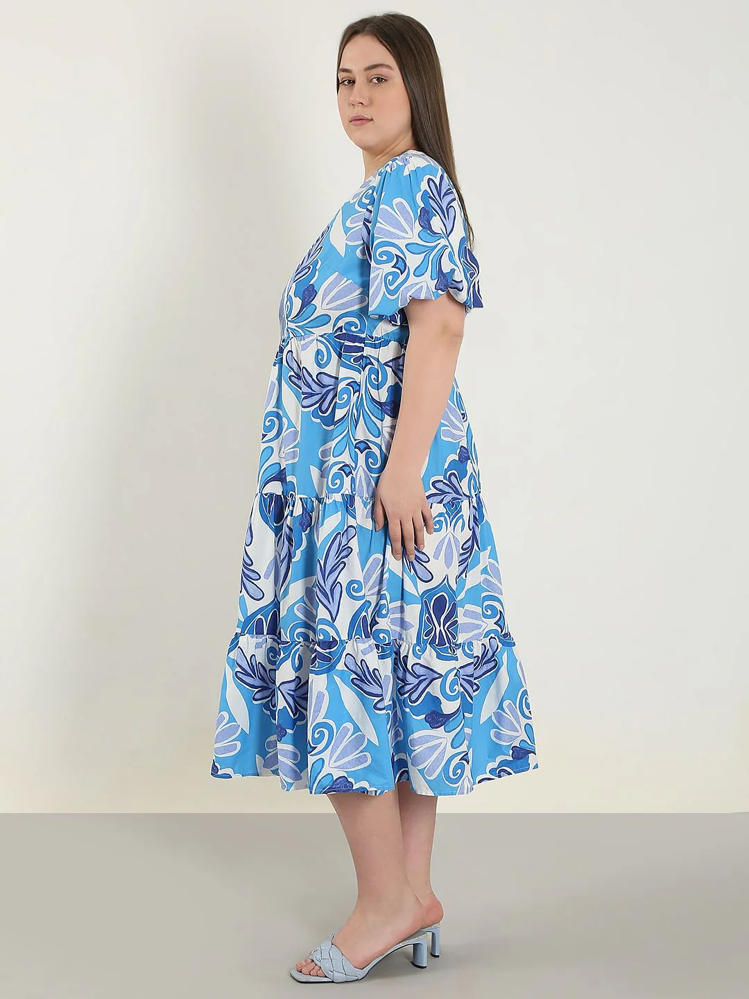 Curve Blue Printed Midi Dress - Image 3