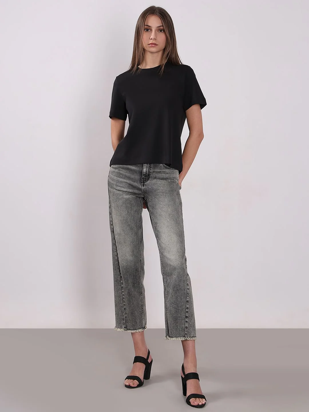 Black Cotton O-Neck T-Shirt - Image 5