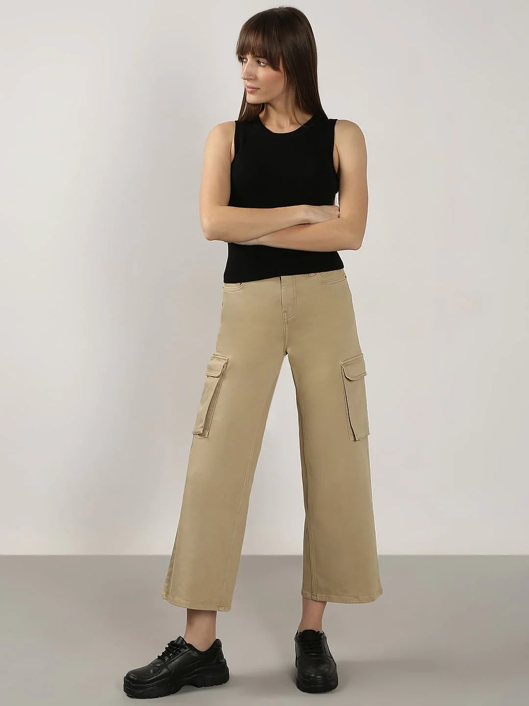 Black Sleeveless Fitted Top - Image 5