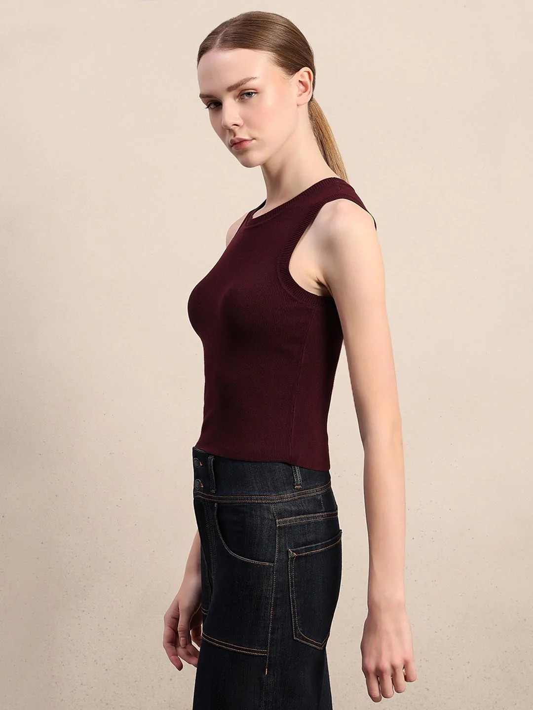 Maroon Round Neck Knitted Top - Image 3