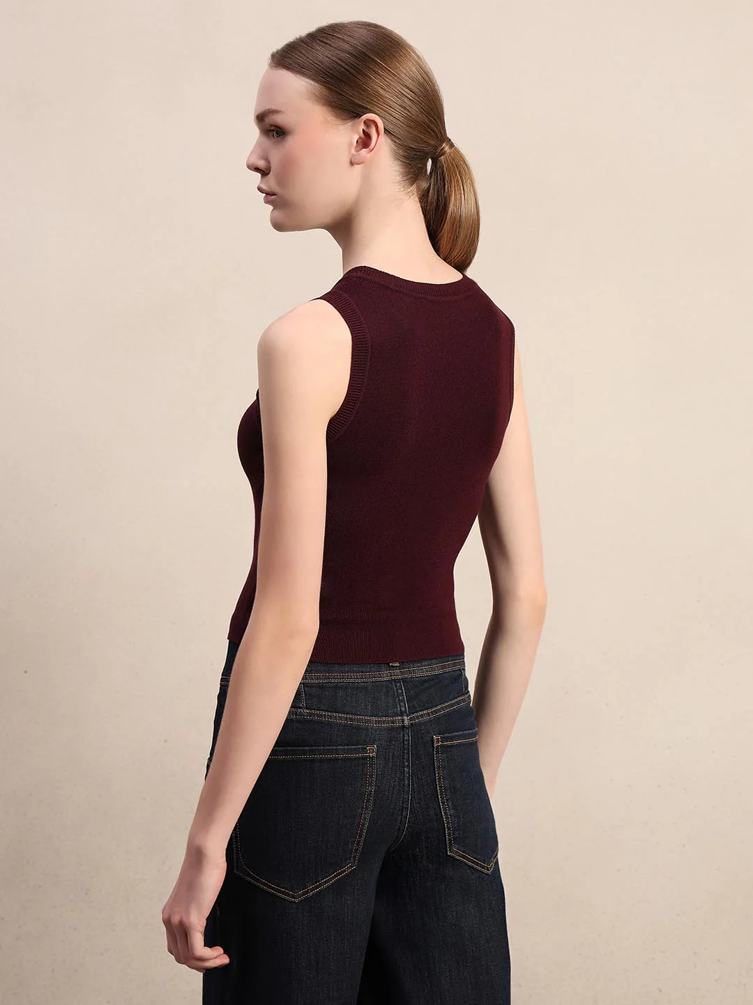 Maroon Round Neck Knitted Top - Image 4
