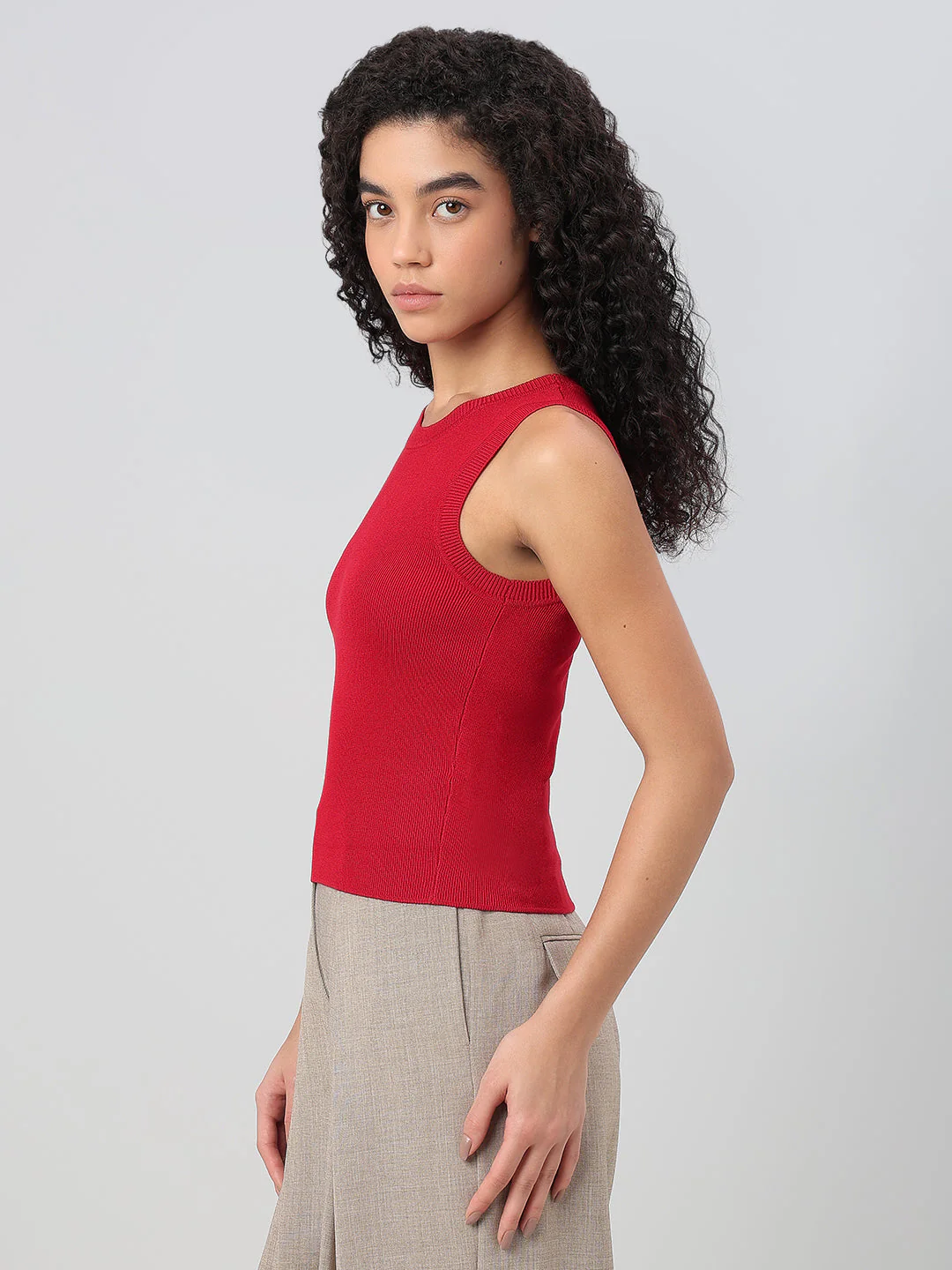 Red Sleeveless Top - Image 3