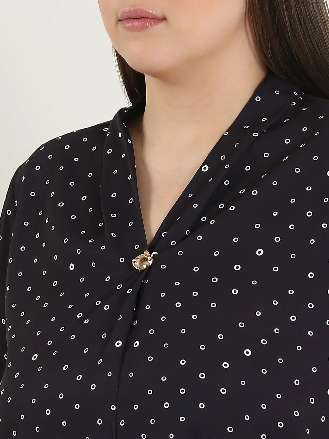 Curve Black Printed V Neck Top - Image 8