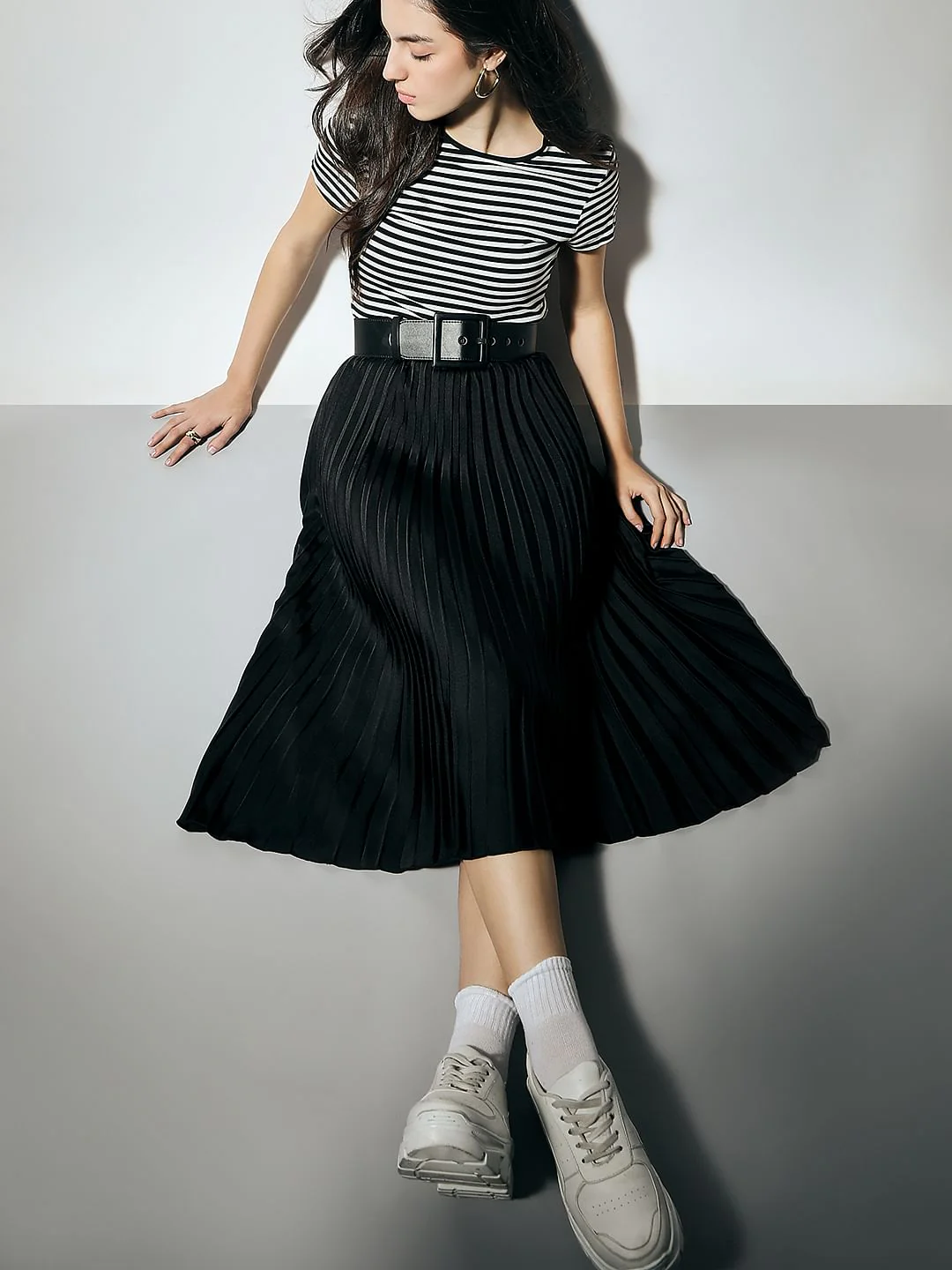 Black High Rise Pleated Midi Skirt