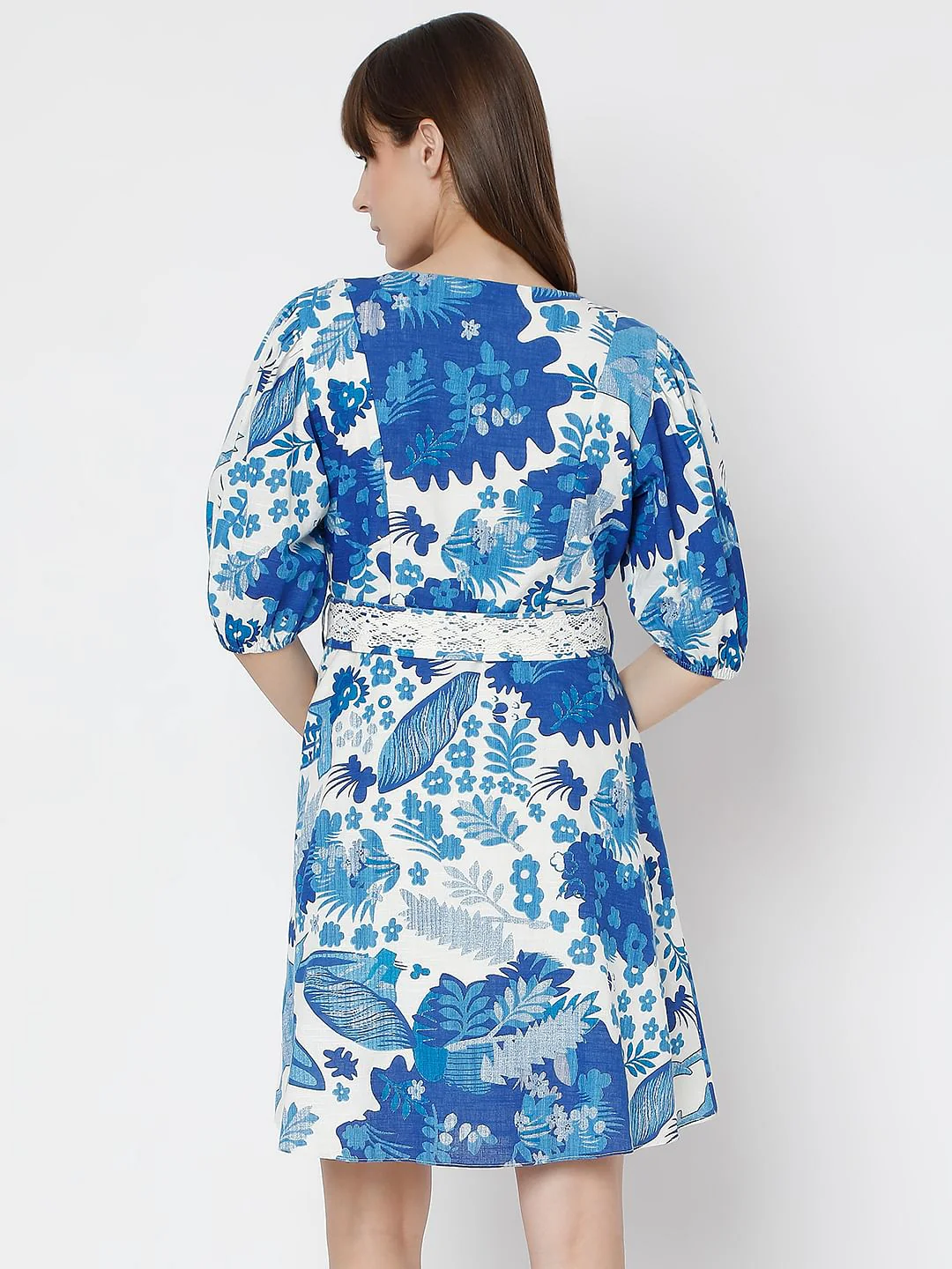 White & Blue Printed Short Dress - Image 4