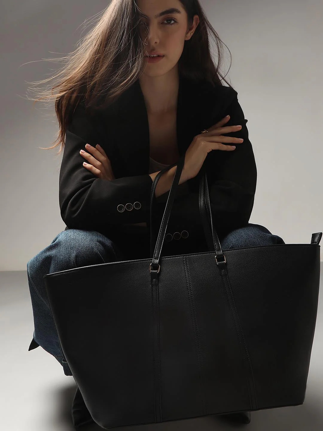 Vero Moda Black Tote Bag - Image 4