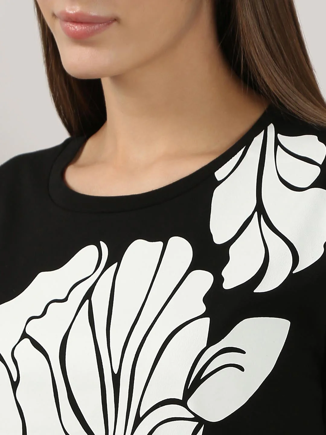 Vero Moda Black Printed Cotton T-Shirt - Image 8