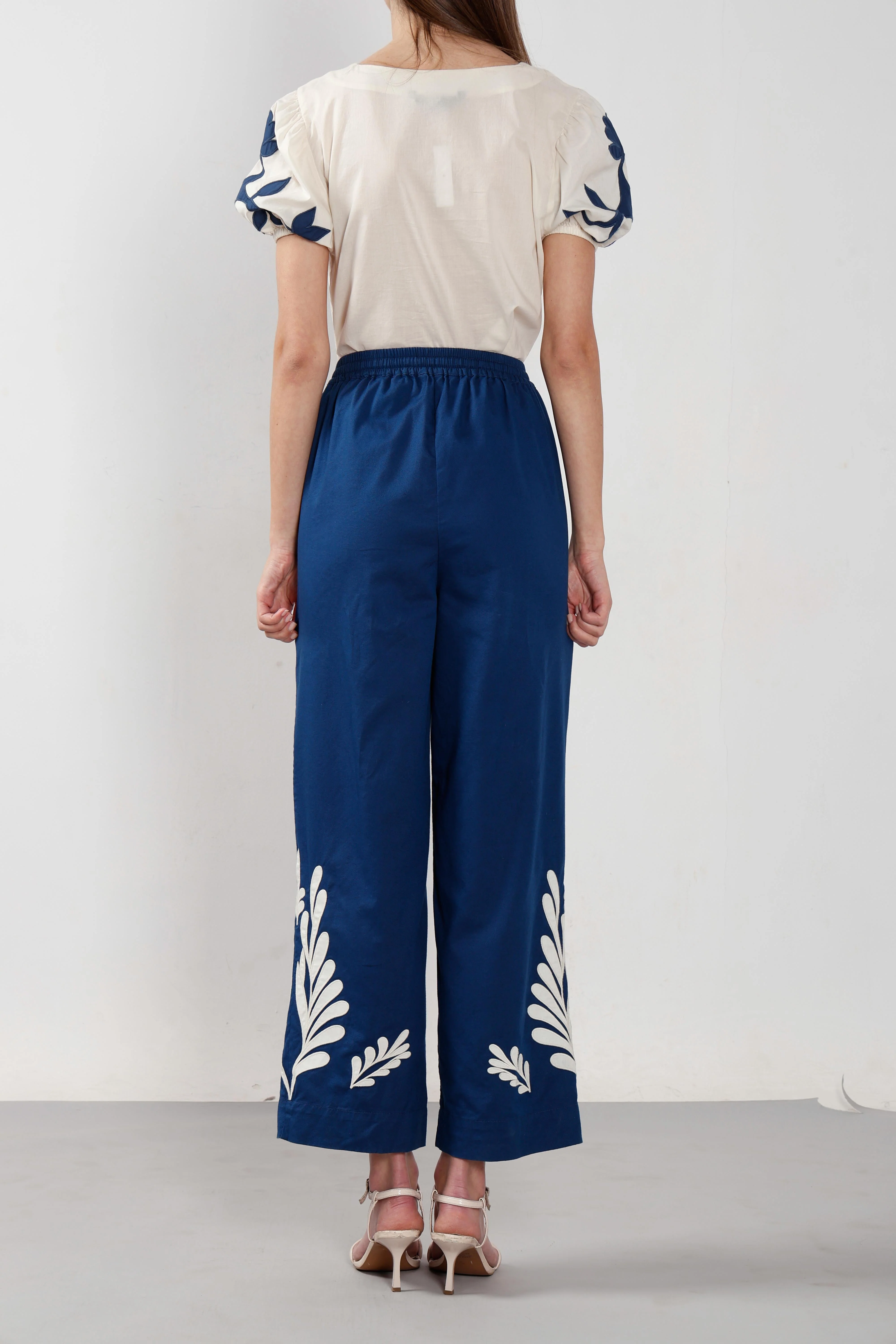 Vero Moda Dark Blue Printed High Rise Pants - Image 10